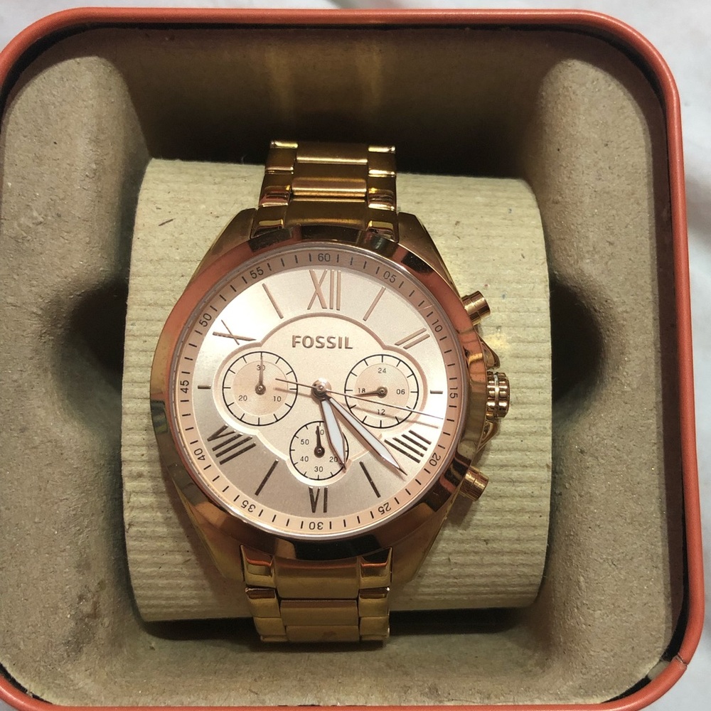 ROSE GOLD FOSSIL WATCH